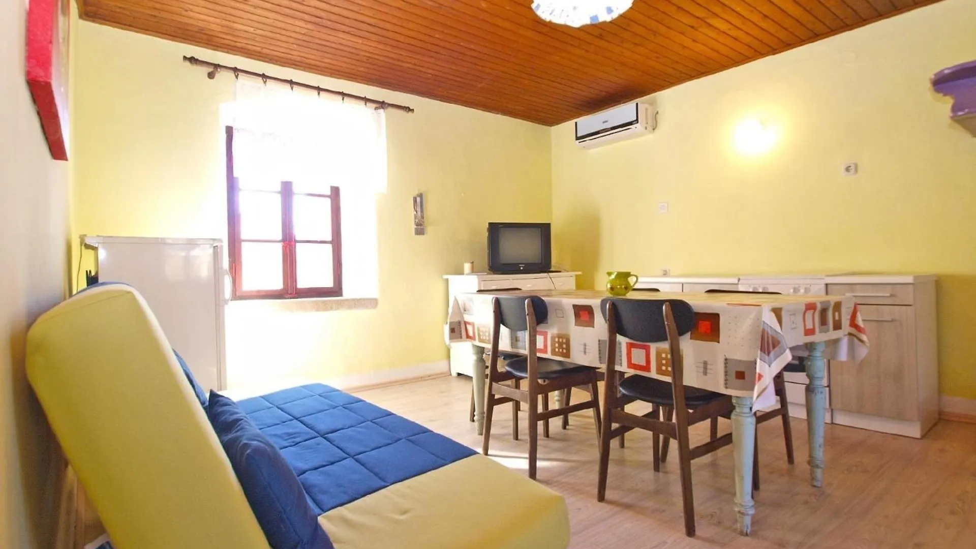 度假居 Ferienhaus Fuer 6 Personen Ca 75 Qm In Rakalj, Istrien Bucht Von Rasa 克罗地亚