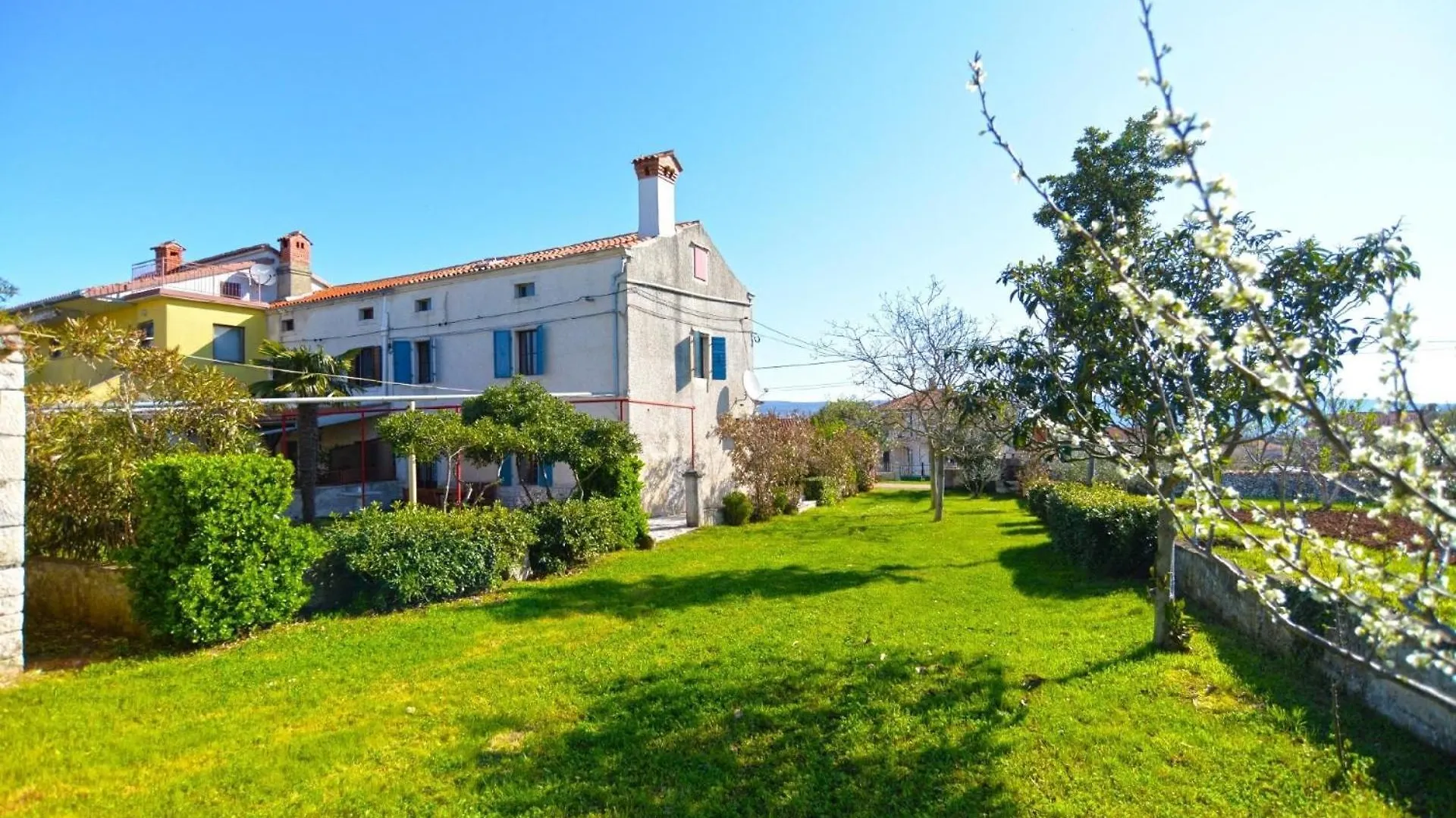 Ferienhaus Fuer 6 Personen Ca 75 Qm In Rakalj, Istrien Bucht Von Rasa